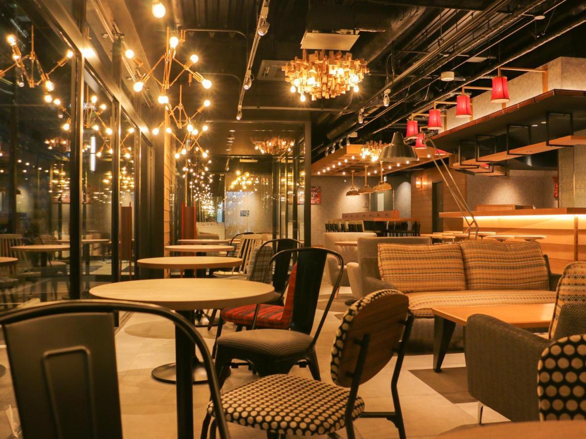 אוסקה Umedaholic Hotel מראה חיצוני תמונה